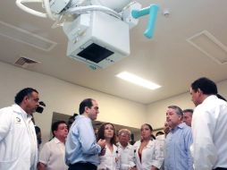 Karam estuvo de visita en Jalisco para inaugurar nuvas instalaciones del IMSS en Puerto Vallarta. ESPECIAL  /