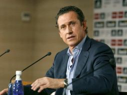 Jorge Valdano durante una rueda de prensa ofrecida en el estadiotarde en el estadio Santiago Bernabéu. EFE  /