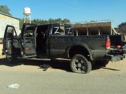 En el municipio de Ojuelos se logró el aseguramiento de una camioneta blindada abandonada. ESPECIAL  /