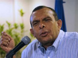 Porfirio Lobo Sosa, anunció que enviará una delegación a Washington, para solicitar reingreso a OEA. ARCHIVO  /