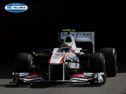 Sergio Pérez se sitúa en el duodécimo lugar en la segunda sesión de entrenamientos libres del GP de Mónaco. AFP  /
