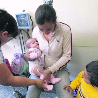 Tras desabasto, llegan 12 mil dosis de la vacuna BCG para bebés