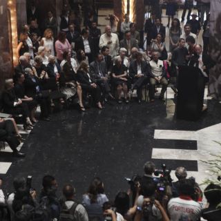 Bellas Artes despide el virtuosismo de Leonora Carrigton