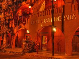 Hotel California, la leyenda de un Pueblo Mágico.  /