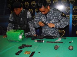 Los cinco sujetos fueron puestos a disposición del agente de Ministerio Público de la Federación. O. RUVALCABA  /