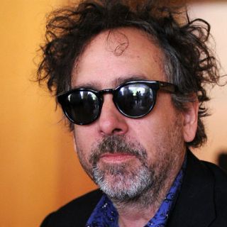 Fans atienden al llamado de Tim Burton