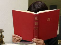 El libro está dirigido a un público muy amplio y contiene ejemplos que ayudan a resolver dudas. ARCHIVO  /