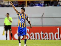 La sorpresa fue la presencia del mediocampista Juan Carlos Medina, en el campo de entrenamiento. MEXSPORT  /