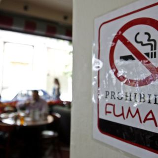 Sancionan a 396 establecimientos por incumplir ley antitabaco