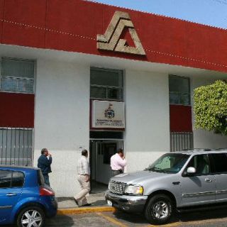 Edificio central de la Secretaría de Salud, espacio libre de cigarro
