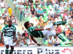 El mediocampista Rodolfo Salinas durante partido del torneo clausura. MEXSPORT  /