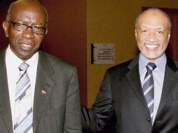 La FIFA suspendió a Mohamed bin Hammam y a Jack Warner, por denuncias de sobornos. AP  /