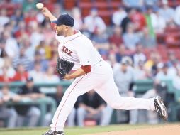 El mexicano Alfredo Aceves tenía 58 salidas consecutivas en las que ganaba o se iba sin decisión. AFP  /