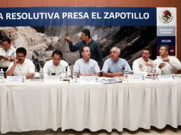 Autoridades federales participaron en la Mesa Resolutiva de la Presa El Zapotillo en el Centro Olimpo en Tepatitlán. E. BARRERA  /