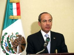 Calderón expresó que la reforma permitirá incorporar a jóvenes y al sector femenino a la fuerza de trabajo. ARCHIVO  /