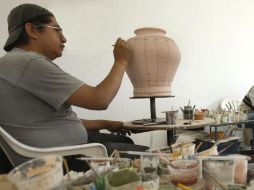 En Jalisco existen alrededor de tres mil 300 artesanos, que realizan 60 técnicas diferentes. S. NÚÑEZ  /