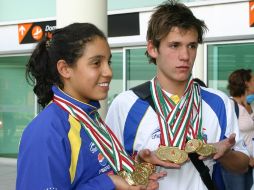 Catherine Pérez y Rodrigo Martínez son deportistas destacados del Estado en la natación de Olimpiada Nacional. ESPECIAL  /