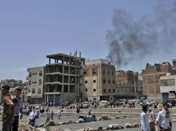 Ali Abdalá Saleh culpa a las tribus del jeque Sadeq al Ahmar. Cinco funcionario sufren heridas. AP  /