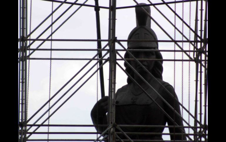 Permanecen cerrados todos los carriles de la Glorieta Minerva, previo al concierto. E. PACHECO  /