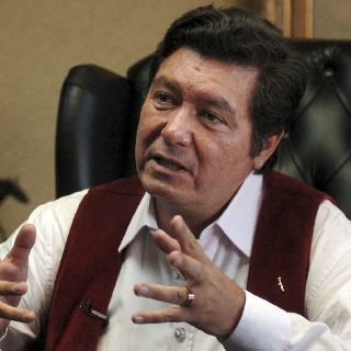 Celebra Navarrete la detención de Hank Rhon
