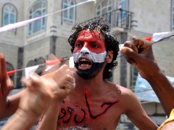Opositores yemenéis se manifiestan contra el presidente yemení Ali Abdalá Saleh. EFE  /