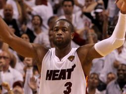 Dwayne, jugador del Miami Heat celebrando un tiro de tres puntos.AFP  /