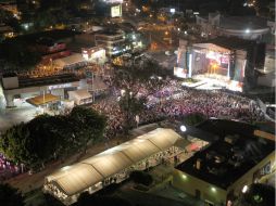 Miles de personas acudieron al concierto. A. CAMACHO  /