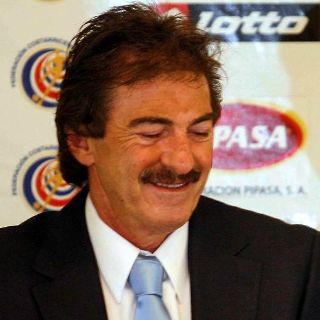 Costa Rica y Cuba buscan inciar con victoria