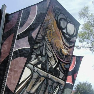 Festejan 40 años del Polyforum Siqueiros