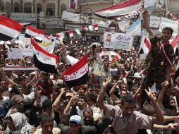 Las calles yemeníes permaneces saturadas de jovenes revolucionarios que piden un cambio en el Gobierno. REUTERS  /