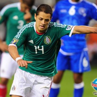 'Chicharito' dedica triplete a 'Sinha'