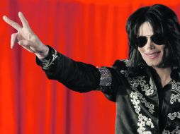 La peluca que usó Jackson al anunciar la gira This is it será subastada. AP  /