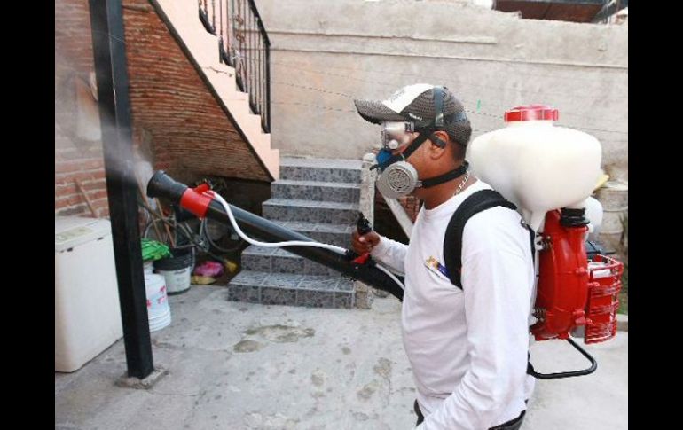 Se recomienda limpiar el hogar para evitar criaderos de mosquito. ARCHIVO  /