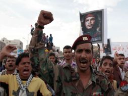 Los manifestantes exigen que el presidente Saleh no regrese a sus actividades. REUTERS  /