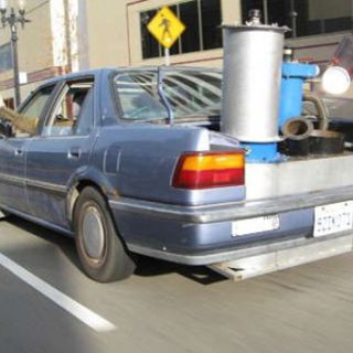 Australianos viajan a Noruega en vehículos impulsados con combustible casero