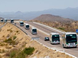 La caravana en su recorrido de Durango a Saltillo. NTX  /