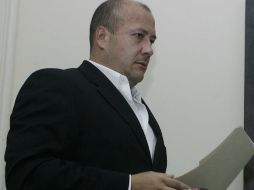 El alcalde de Tlajomulco, Enrique Alfaro, celebró que la fiscalía estatal ordenara la aprehensión en contra de Carlos Romero. ARCHIVO  /