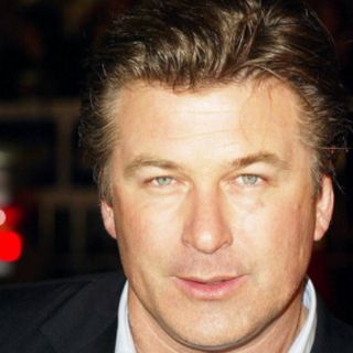 Alec Baldwin podría dejar su carrera en el cine para entrar a la política