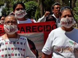 En un acto en el Bosque Venustiano Carranza, en Torreón, víctimas de la violencia rindieron sus testimonios. EL UNIVERSAL  /