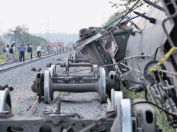 Los vagones del tren iban vacíos, sólo llevaban una sustancia química conocida como tetranolamina. S. NUÑEZ  /