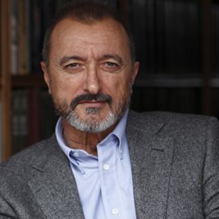 ''El peor enemigo del mundo no es la maldad sino la estupidez'': Pérez-Reverte