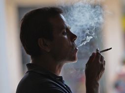 Especialistas señalan que mucha gente no deja el tabaco por miedo a aumentar de peso. S.NÚÑEZ  /