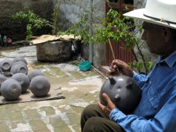 Foto de archivo del artesano tonalteca Nicasio Pajarito. EL INFORMADOR  /
