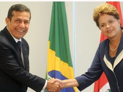 Ollanta Humala y Dilma Rousseff luego de una reunión en la que los temas fueron la cooperación y programas bilaterales. EFE  /