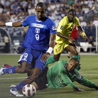 Honduras golea 7-1 a Granada
