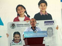 El Presidente Felipe Calderón, menciona que la Cédula de Identidad permitirá combatir el delito del tráfico de infantes. EL UNIVERSAL  /