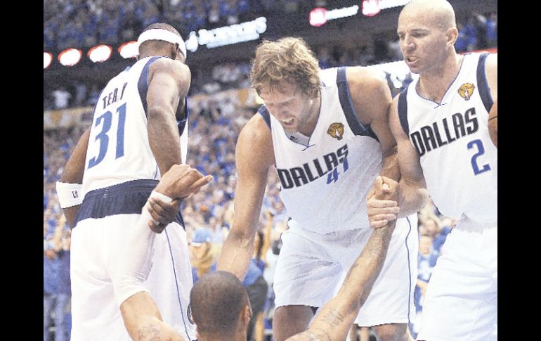 Los Mavericks de Dallas tienen dos oportunidades en Miami de conquistar su primer campeonato de la NBA. EFE  /