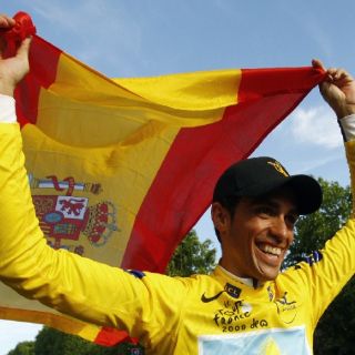 Contador va por cuarta victoria en el Tour 2011