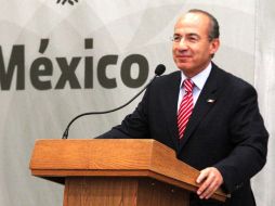 El Presidente Felipe Calderón se reunió con representantes de la Comunidad Mexicana en  San José, California. EL UNIVERSAL  /