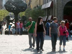 Durante el cuarto mes de este año llegaron a México un millón 895 mil visitantes de otros países. ARCHIVO  /